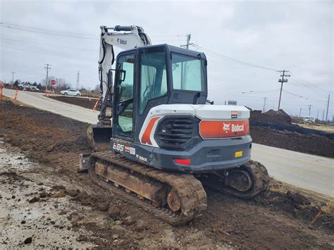 e85 compact excavator|bobcat e85 problems.